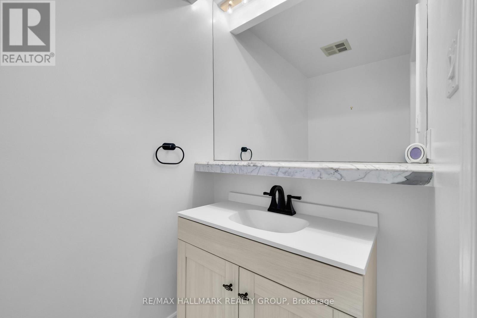 1502 - 1480 Riverside Drive, Ottawa, Ontario  K1G 5H2 - Photo 15 - X12750428