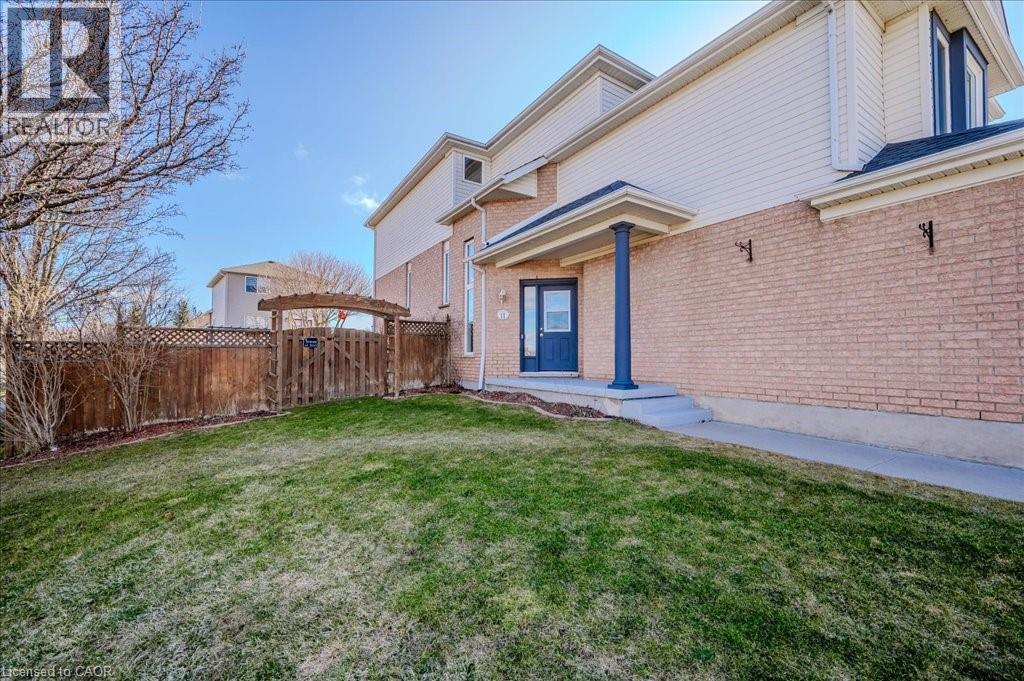 11 Acorn Way, Cambridge, Ontario  N1R 8M3 - Photo 3 - 40809273