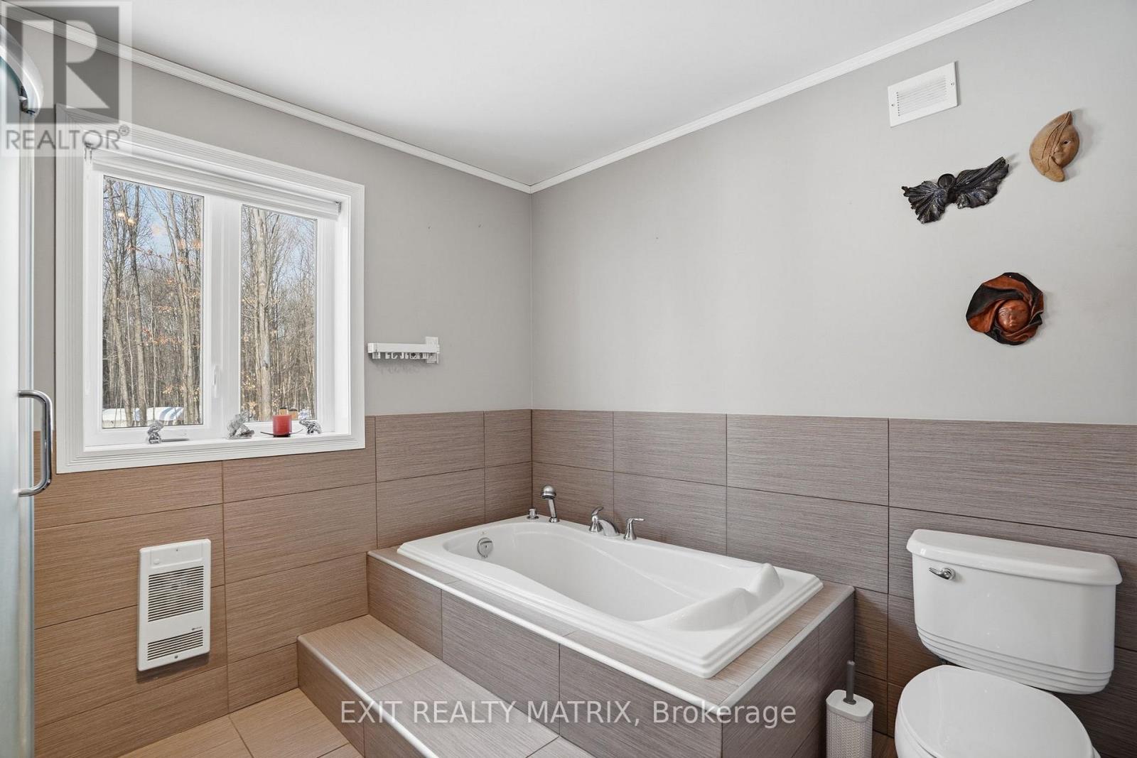 8150 Montee Lemieux Road, East Hawkesbury, Ontario  K0B 1M0 - Photo 19 - X12848244