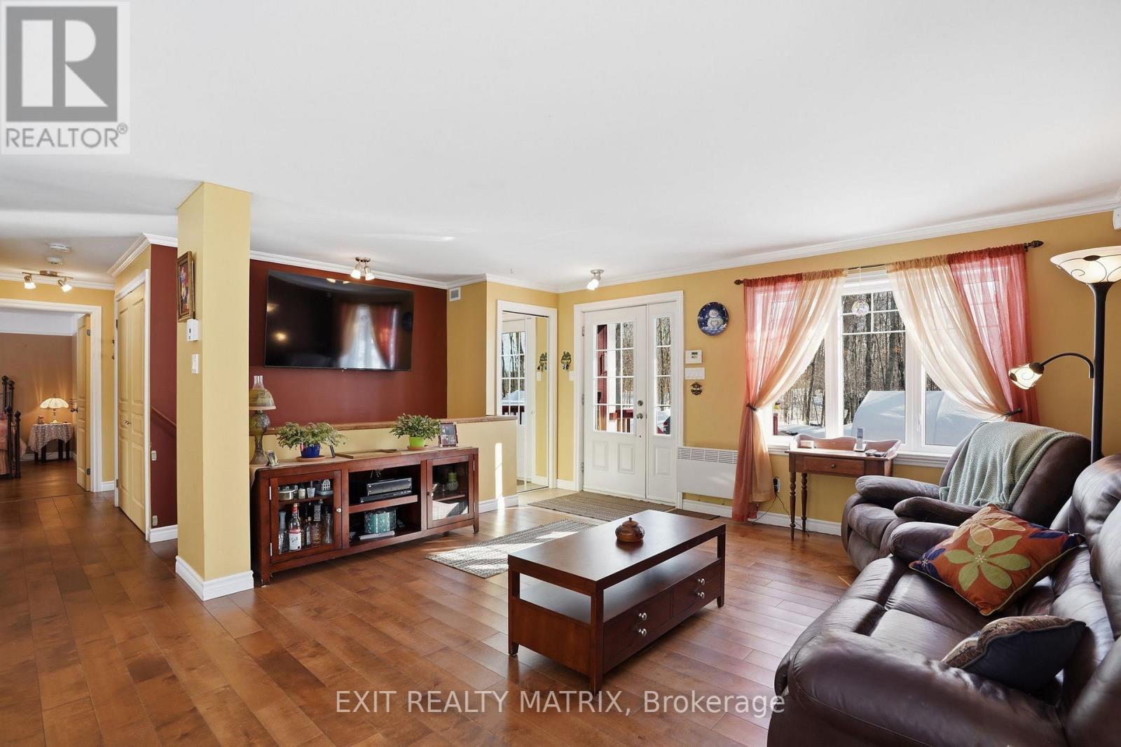 8150 Montee Lemieux Road, East Hawkesbury, Ontario  K0B 1M0 - Photo 4 - X12848244