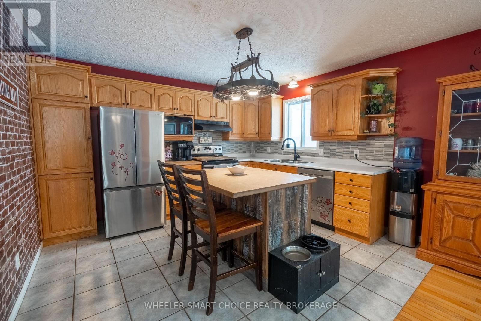 16501 Myers Road, South Stormont, Ontario  K0C 1R0 - Photo 3 - X12848354