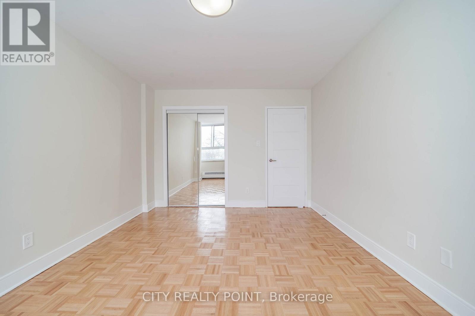 208 - 6200 Bathurst Street, Toronto, Ontario  M2R 2A3 - Photo 9 - C12848018