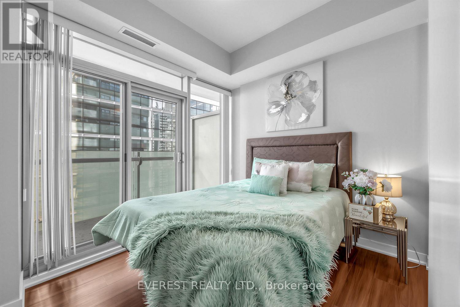 3308 - 14 York Street, Toronto, Ontario  M5J 0B1 - Photo 19 - C12848090