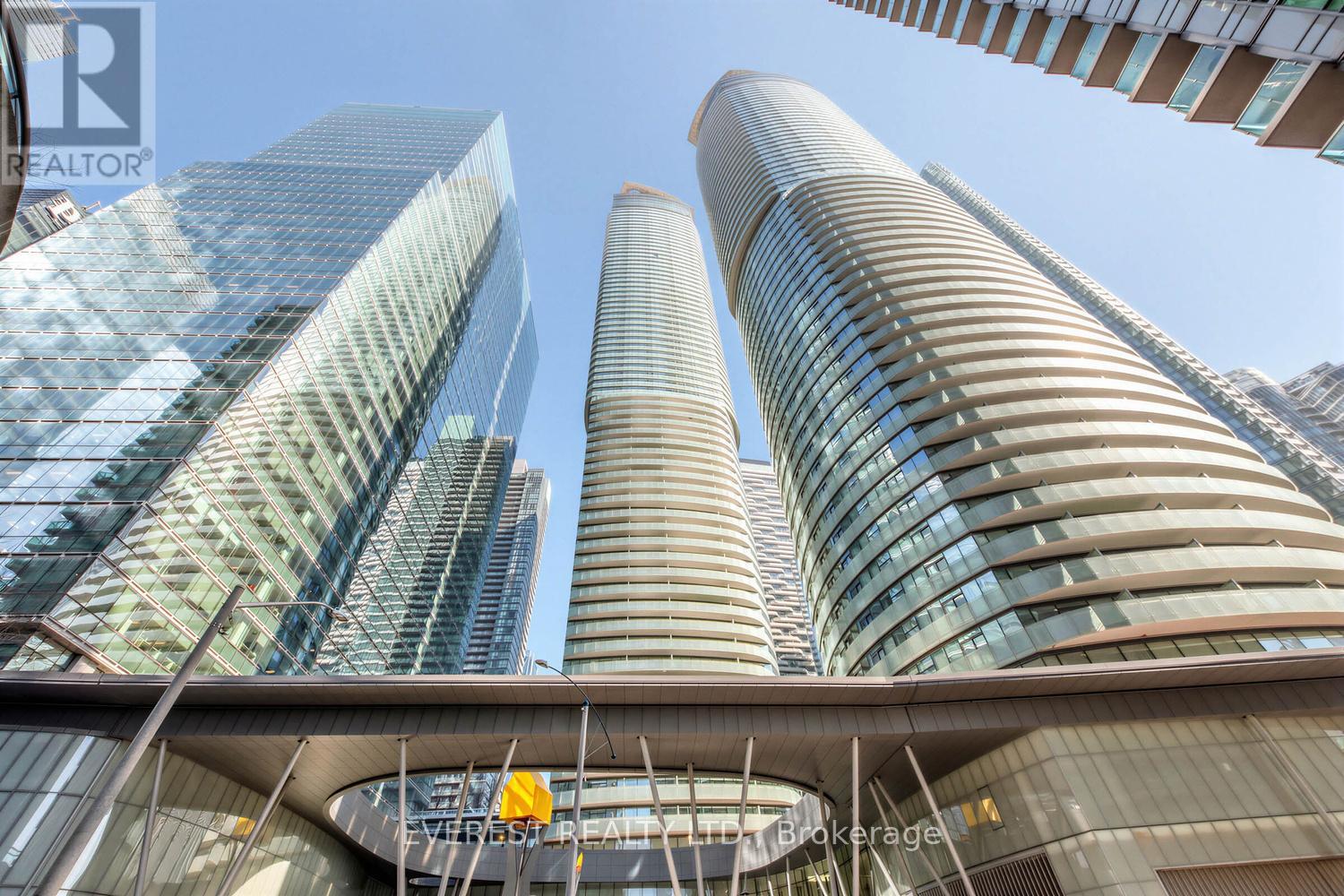 3308 - 14 York Street, Toronto, Ontario  M5J 0B1 - Photo 3 - C12848090