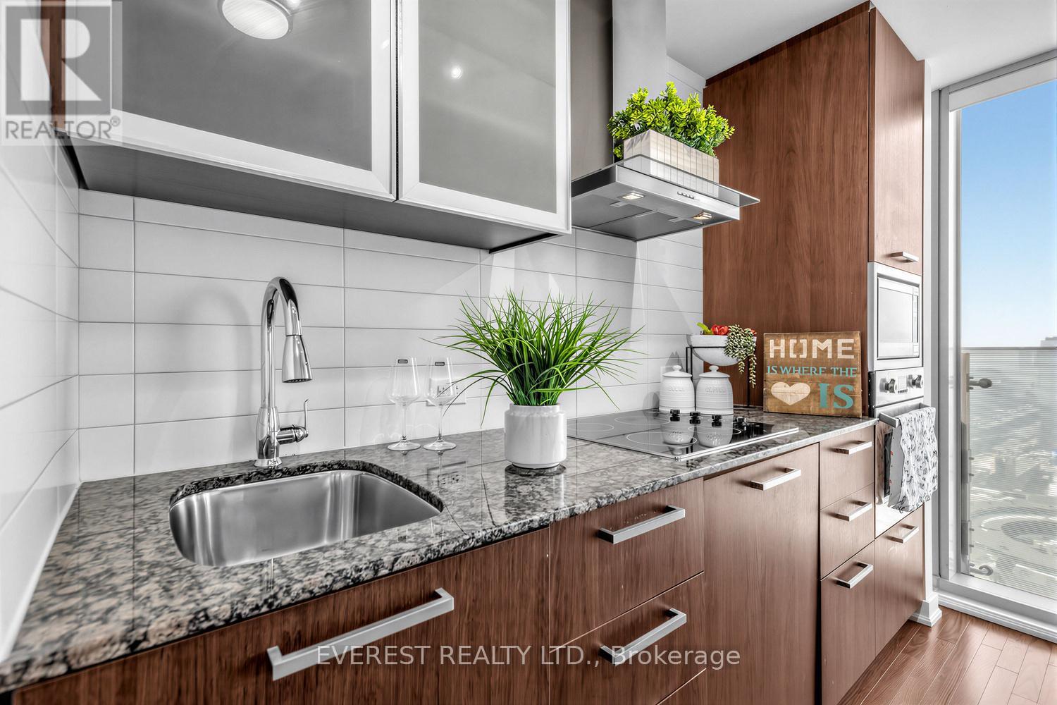 3308 - 14 York Street, Toronto, Ontario  M5J 0B1 - Photo 7 - C12848090