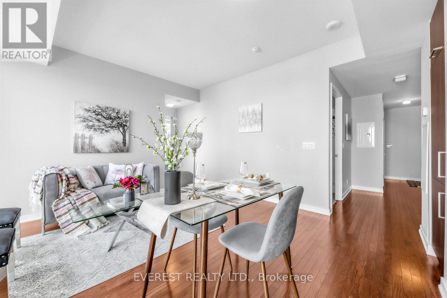 3308 - 14 York Street, Toronto, Ontario  M5J 0B1 - Photo 9 - C12848090