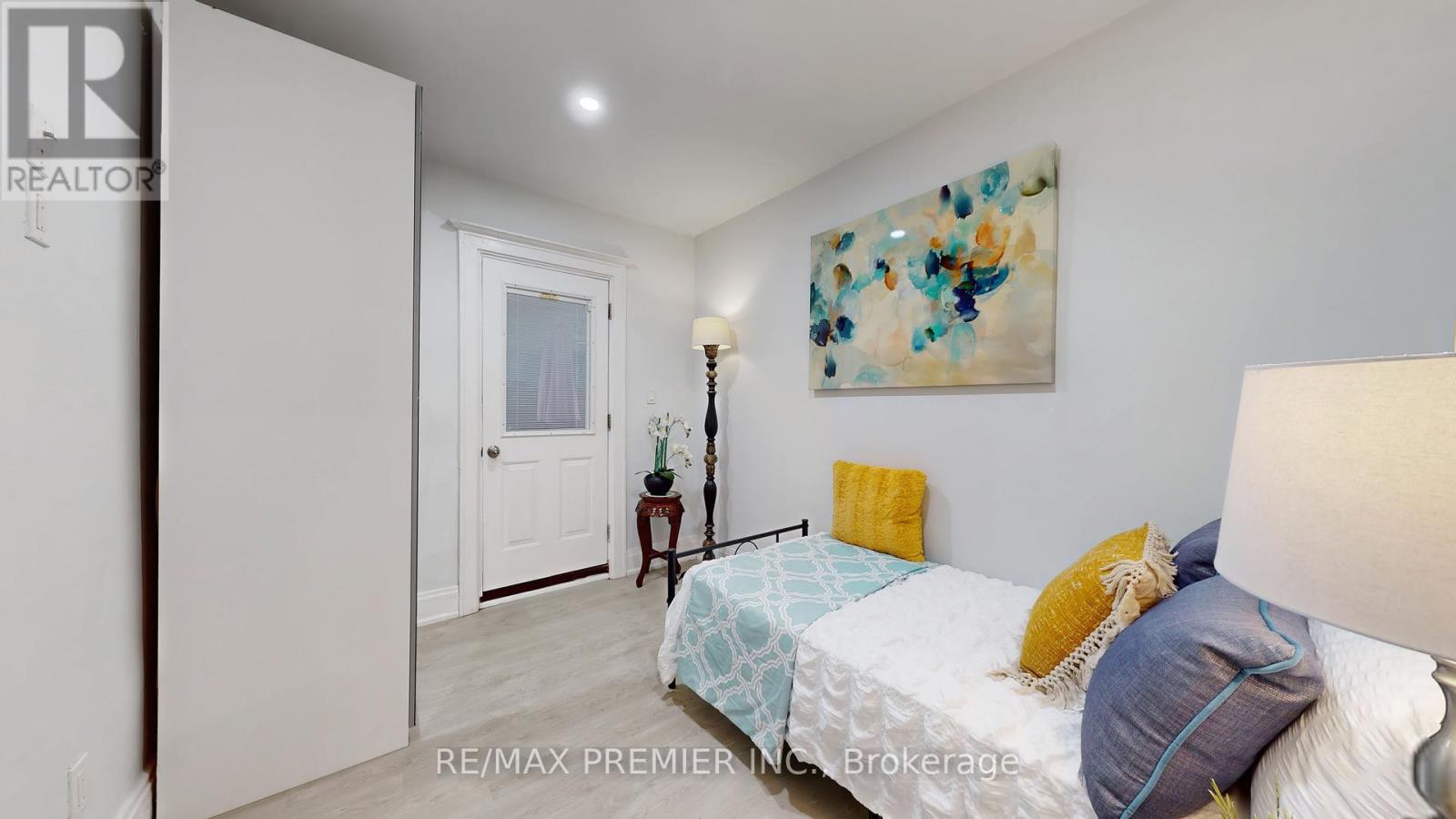 201 - 454 Gerrard Street E, Toronto, Ontario  M5A 2H2 - Photo 8 - C12848130