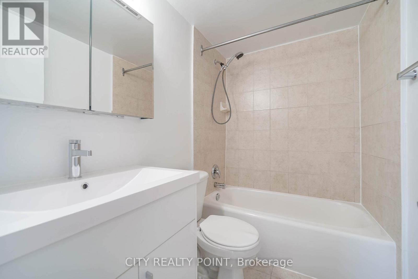 1405 - 6200 Bathurst Street, Toronto, Ontario  M2R 2A3 - Photo 11 - C12848158