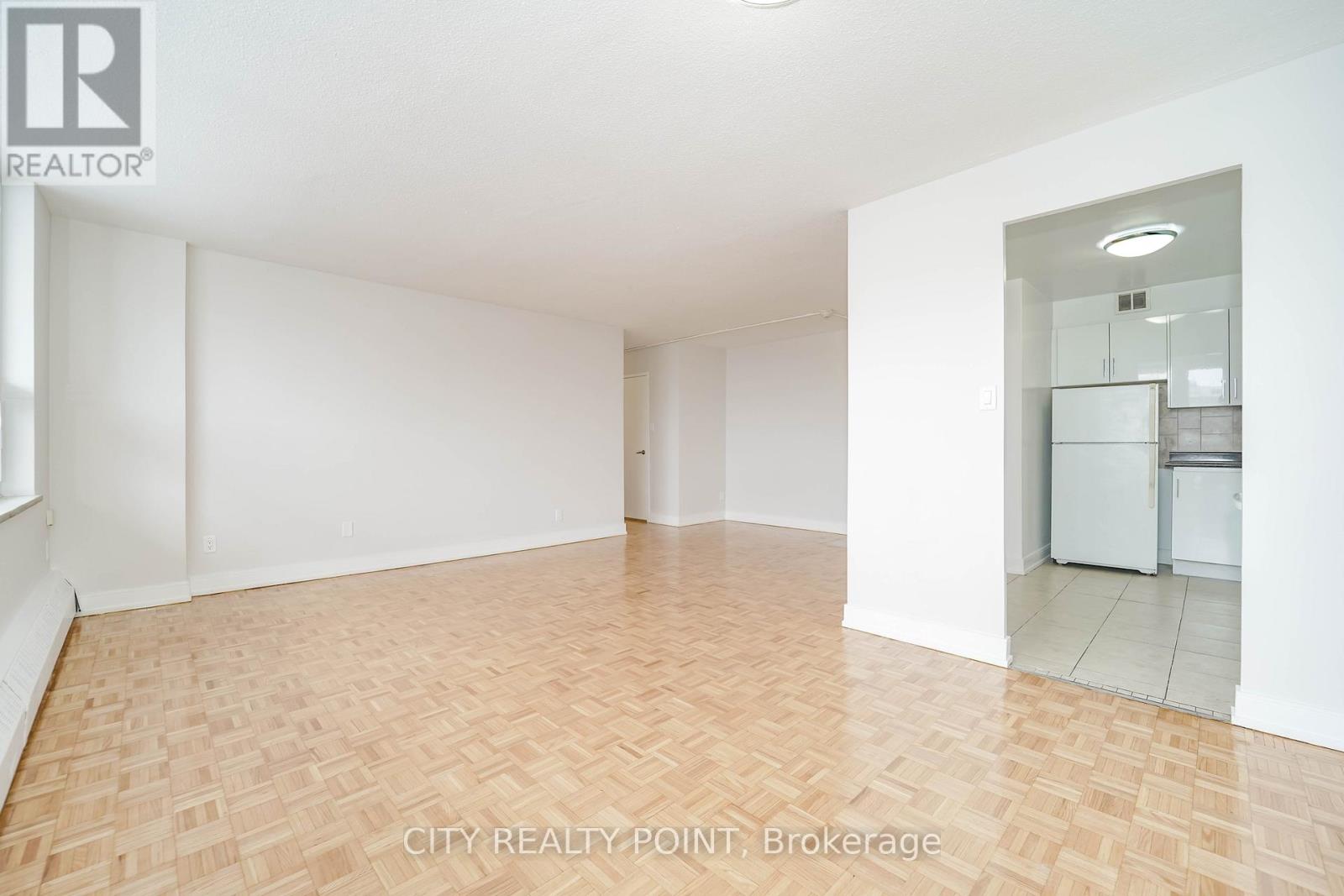 1405 - 6200 Bathurst Street, Toronto, Ontario  M2R 2A3 - Photo 6 - C12848158