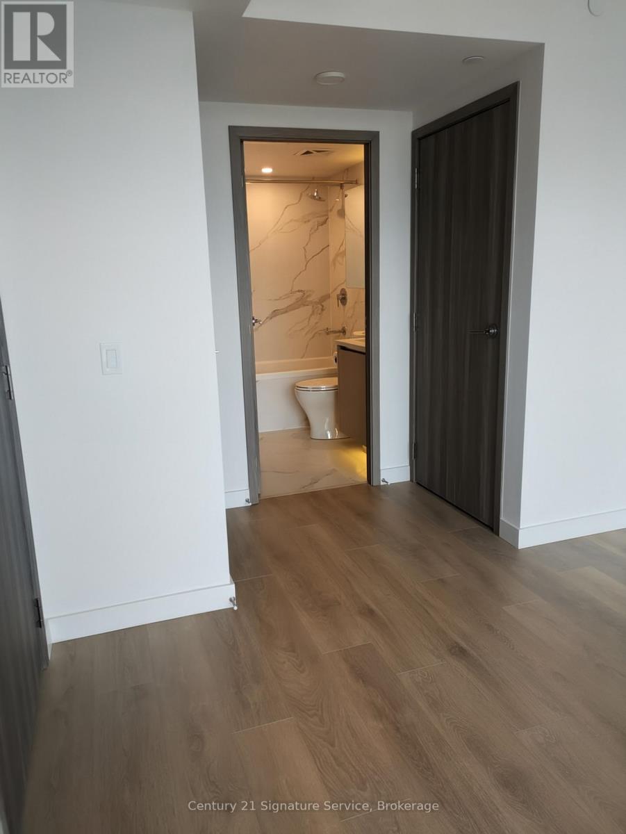 3812 - 1 Concord Cityplace Way, Toronto, Ontario  M5V 0X3 - Photo 20 - C12848194