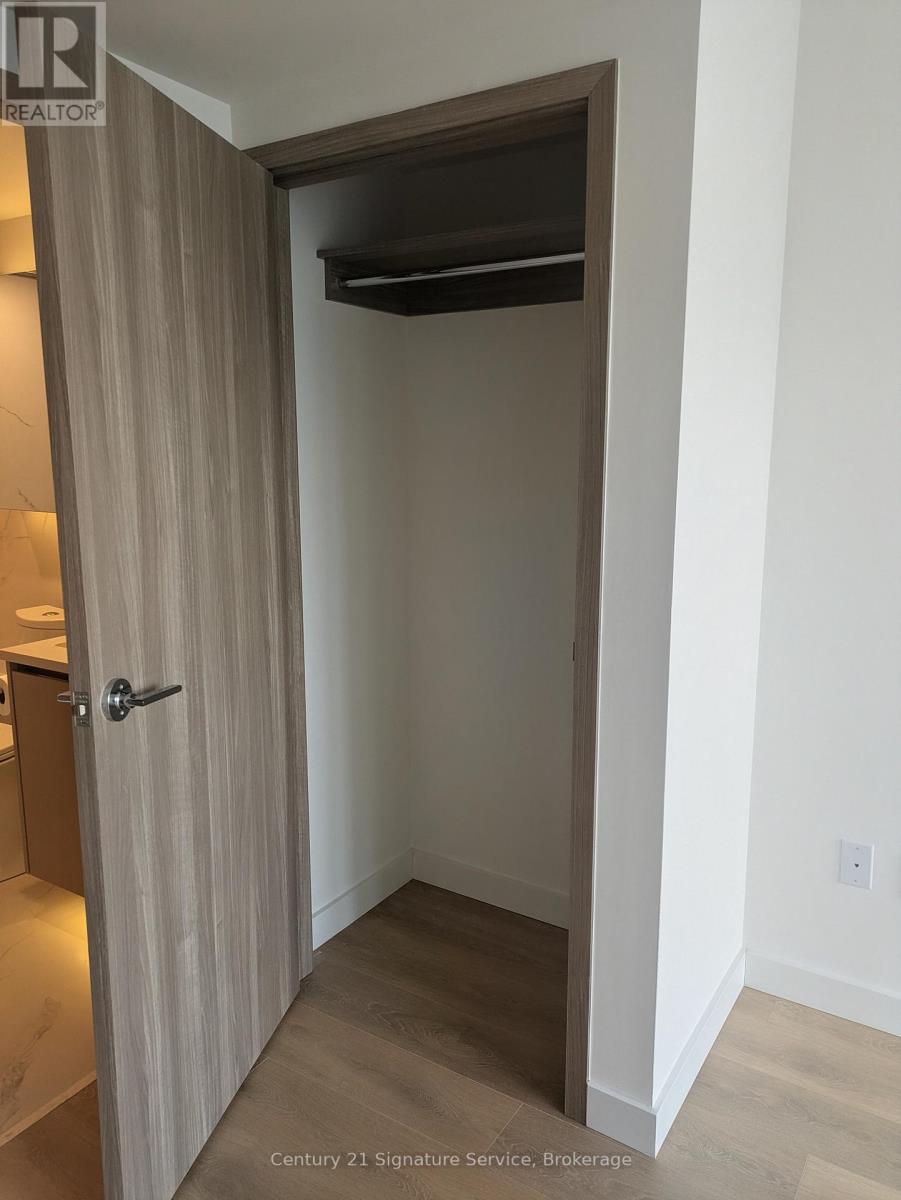 3812 - 1 Concord Cityplace Way, Toronto, Ontario  M5V 0X3 - Photo 22 - C12848194