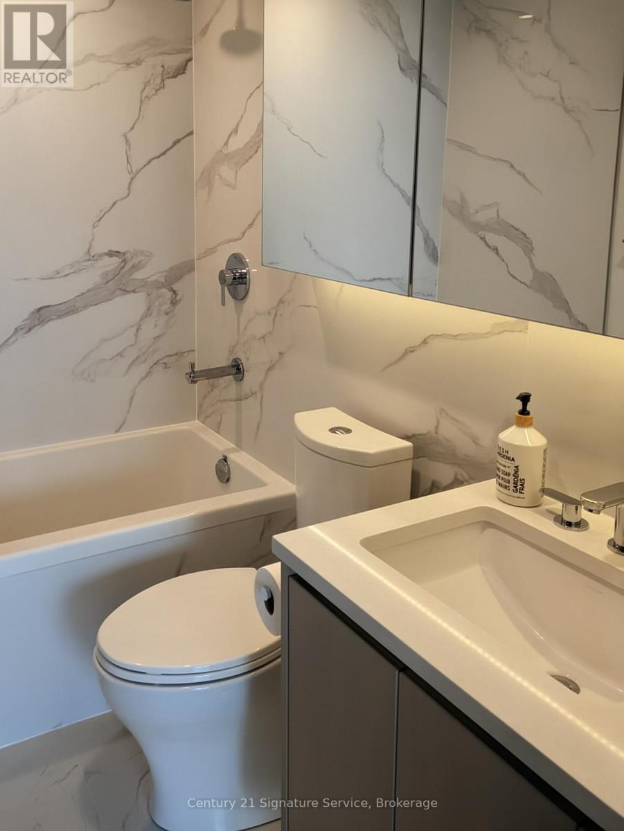 3812 - 1 Concord Cityplace Way, Toronto, Ontario  M5V 0X3 - Photo 23 - C12848194