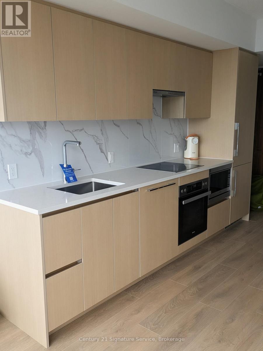 3812 - 1 Concord Cityplace Way, Toronto, Ontario  M5V 0X3 - Photo 8 - C12848194