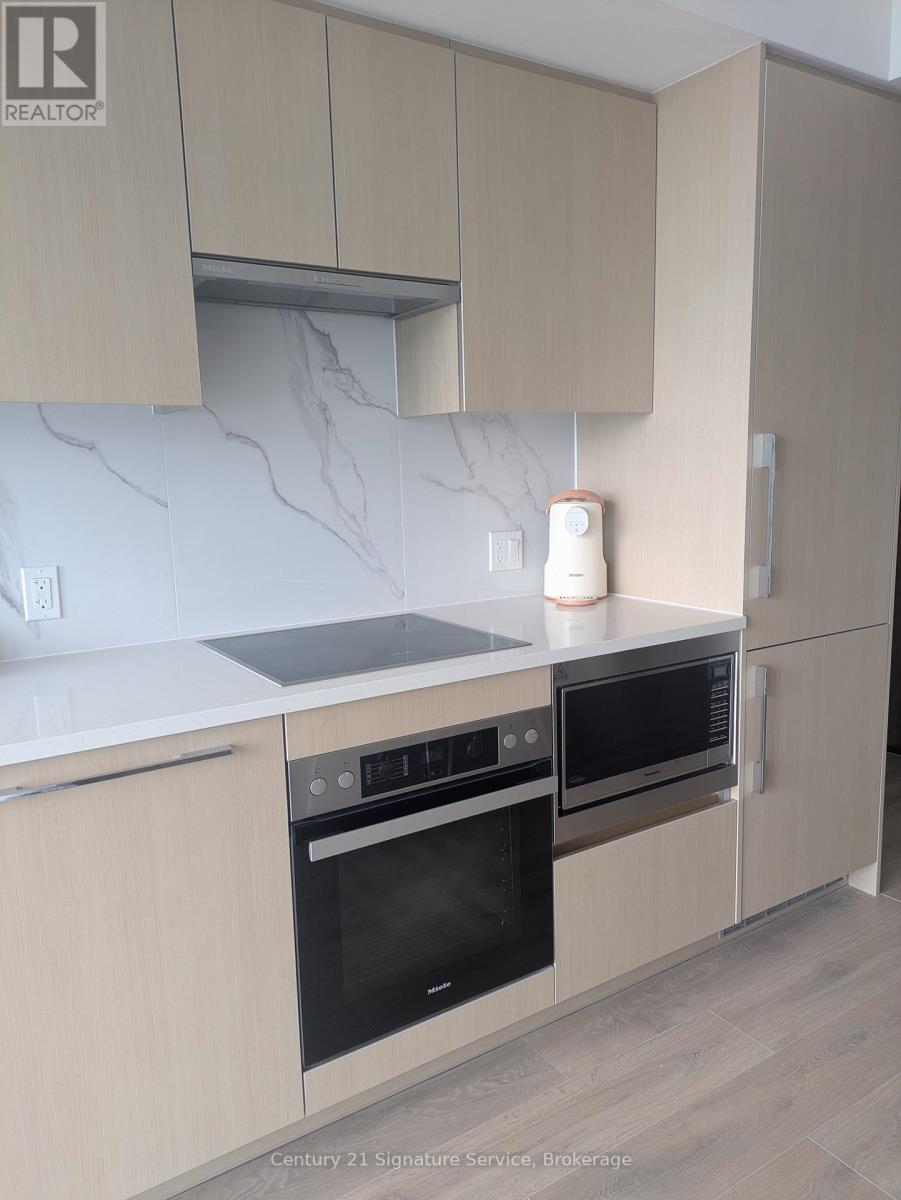 3812 - 1 Concord Cityplace Way, Toronto, Ontario  M5V 0X3 - Photo 9 - C12848194