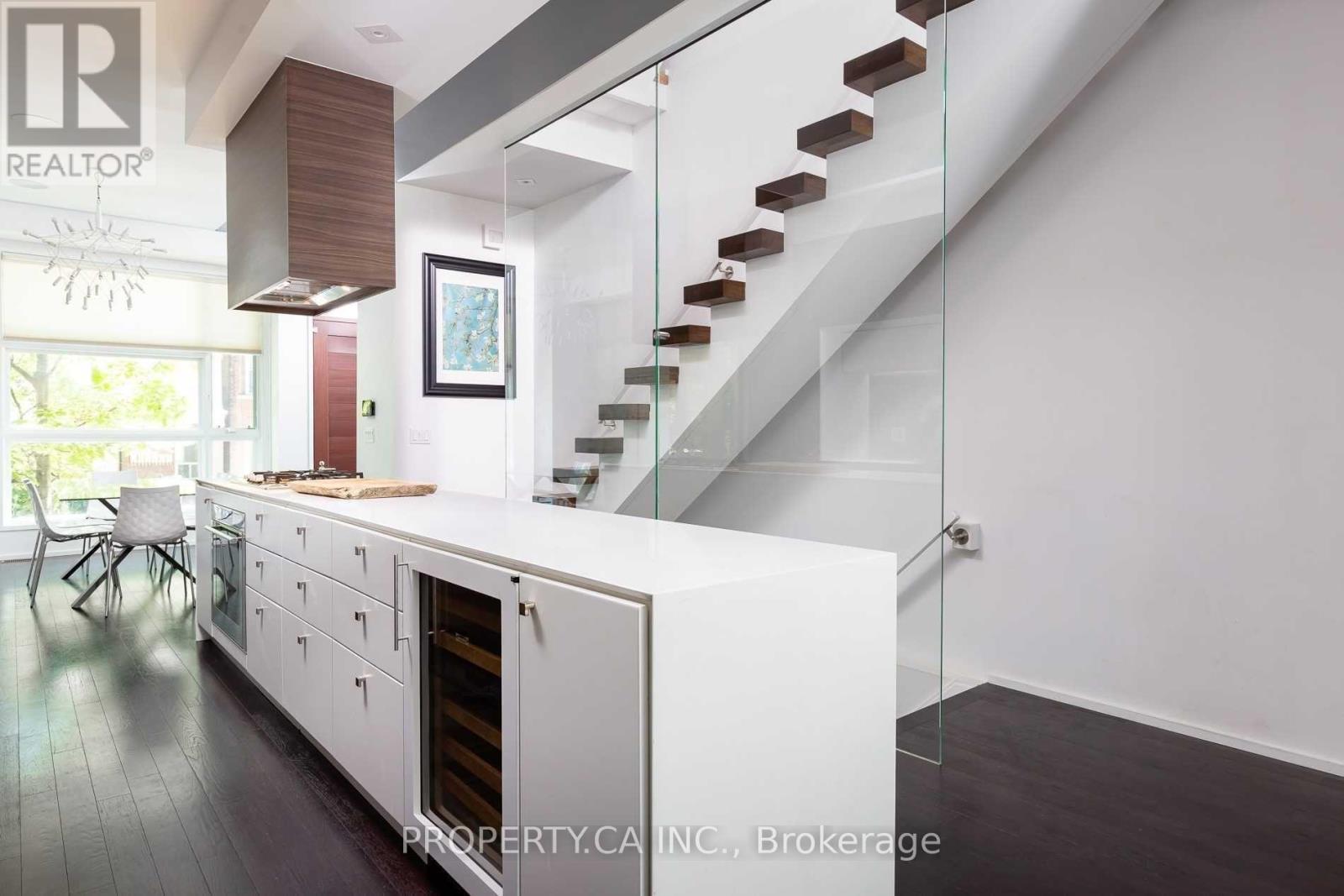 238 Manning Avenue, Toronto, Ontario  M6J 2K7 - Photo 10 - C12848294