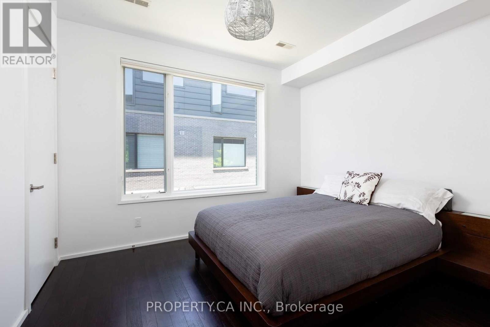 238 Manning Avenue, Toronto, Ontario  M6J 2K7 - Photo 15 - C12848294