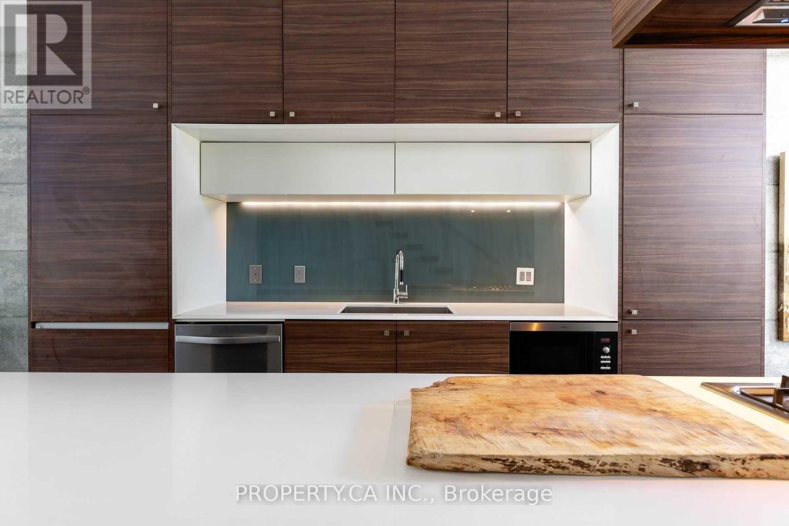 238 Manning Avenue, Toronto, Ontario  M6J 2K7 - Photo 7 - C12848294