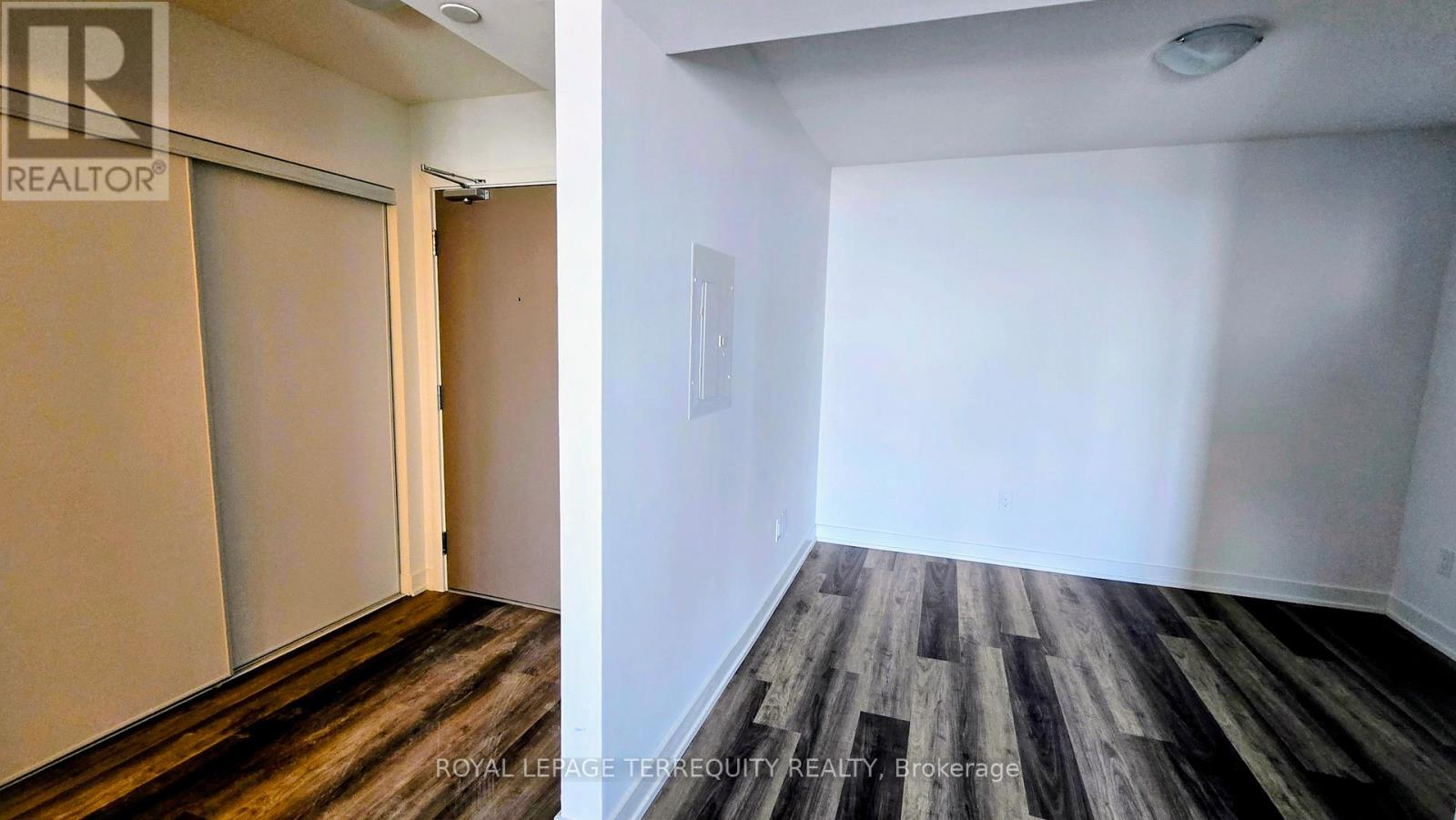 1407 - 1010 Sandy Beach Road, Pickering (Bay Ridges), Ontario  L1W 0C7 - Photo 5 - E12848032