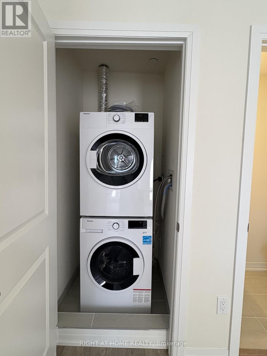 4 - 145 Tapscott Road, Toronto, Ontario  M1B 0E8 - Photo 4 - E12848124