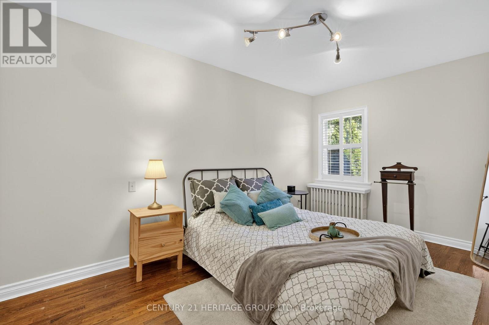 1269 Broadview Avenue, Toronto, Ontario  M4K 2T5 - Photo 13 - E12848386