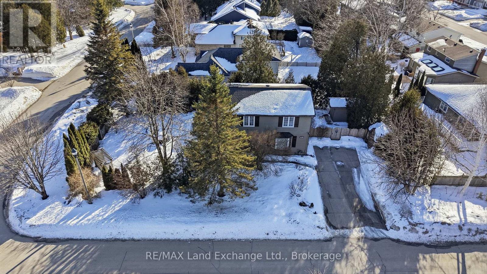 215 Island Street, Saugeen Shores, Ontario  N0H 2L0 - Photo 50 - X12848256