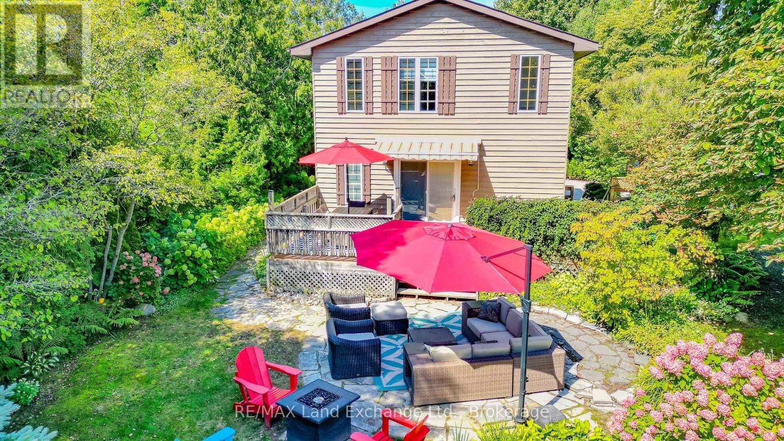 215 Island Street, Saugeen Shores, Ontario  N0H 2L0 - Photo 7 - X12848256