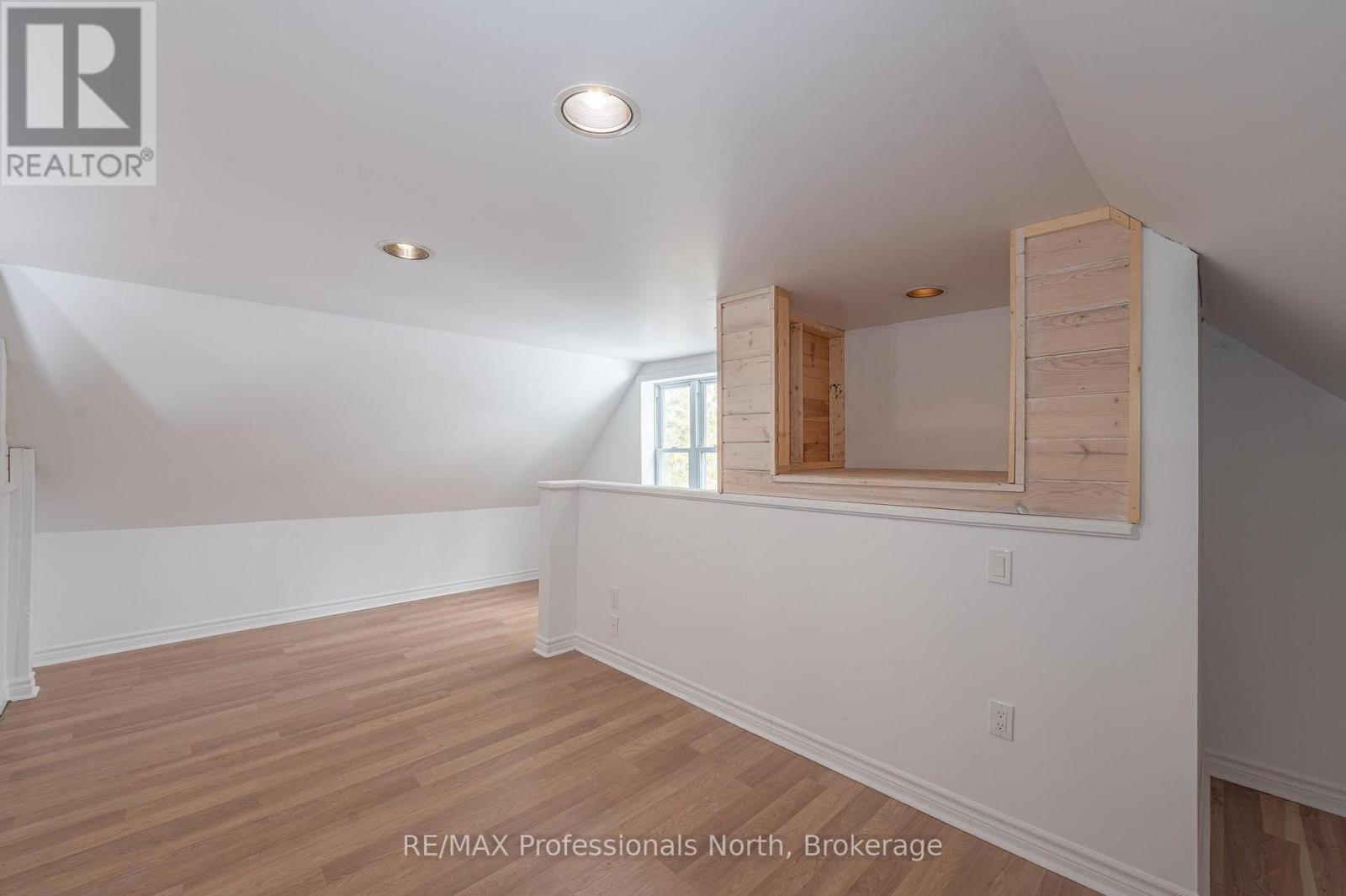 4 Dickson Street, Kawartha Lakes, Ontario  K0M 2A0 - Photo 20 - X12848358