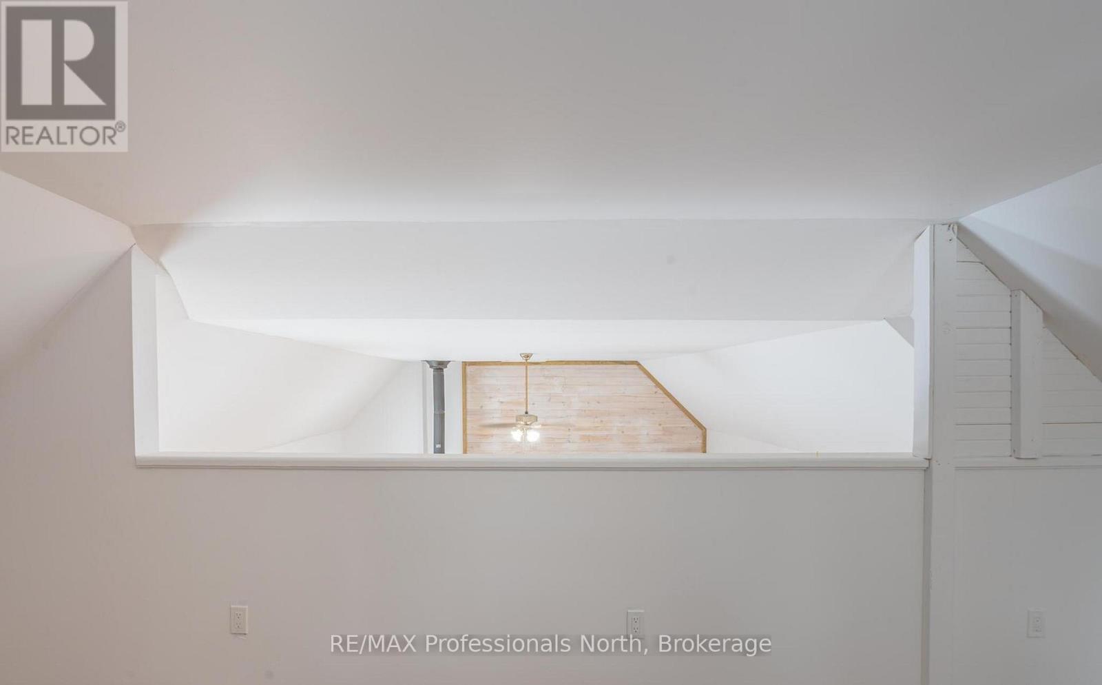 4 Dickson Street, Kawartha Lakes, Ontario  K0M 2A0 - Photo 21 - X12848358