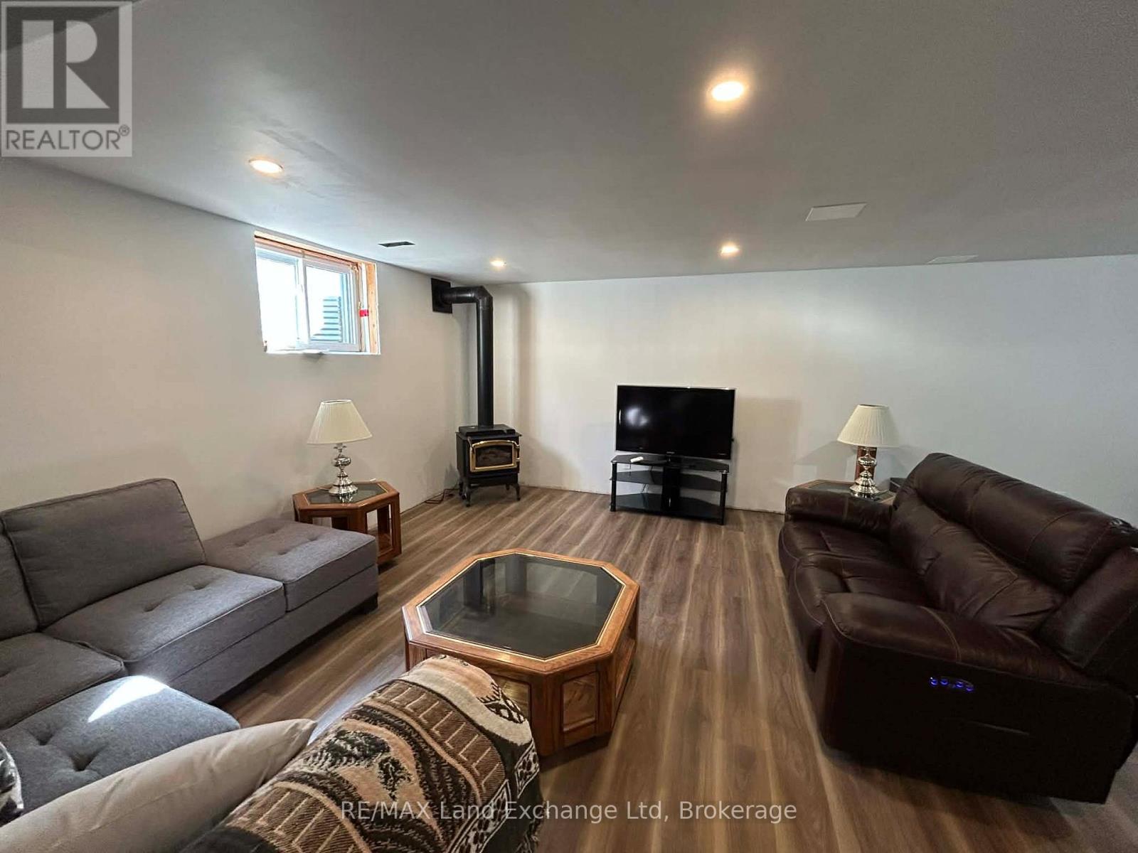 661 Gloria Street, North Huron, Ontario  N0M 1H0 - Photo 24 - X12820092