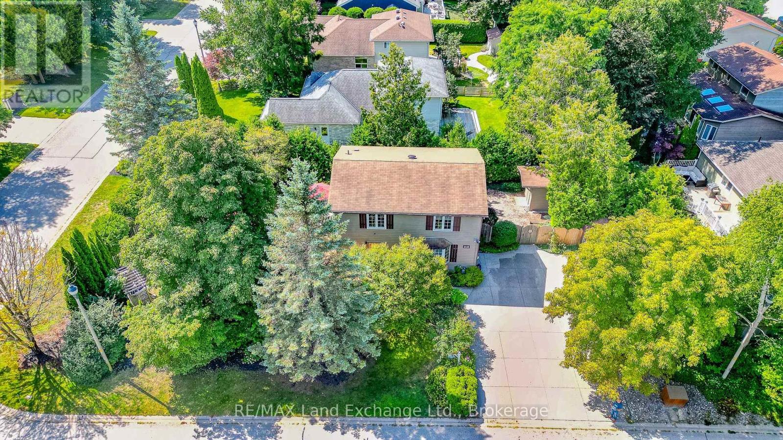 215 Island Street, Saugeen Shores, Ontario  N0H 2L0 - Photo 48 - X12848256