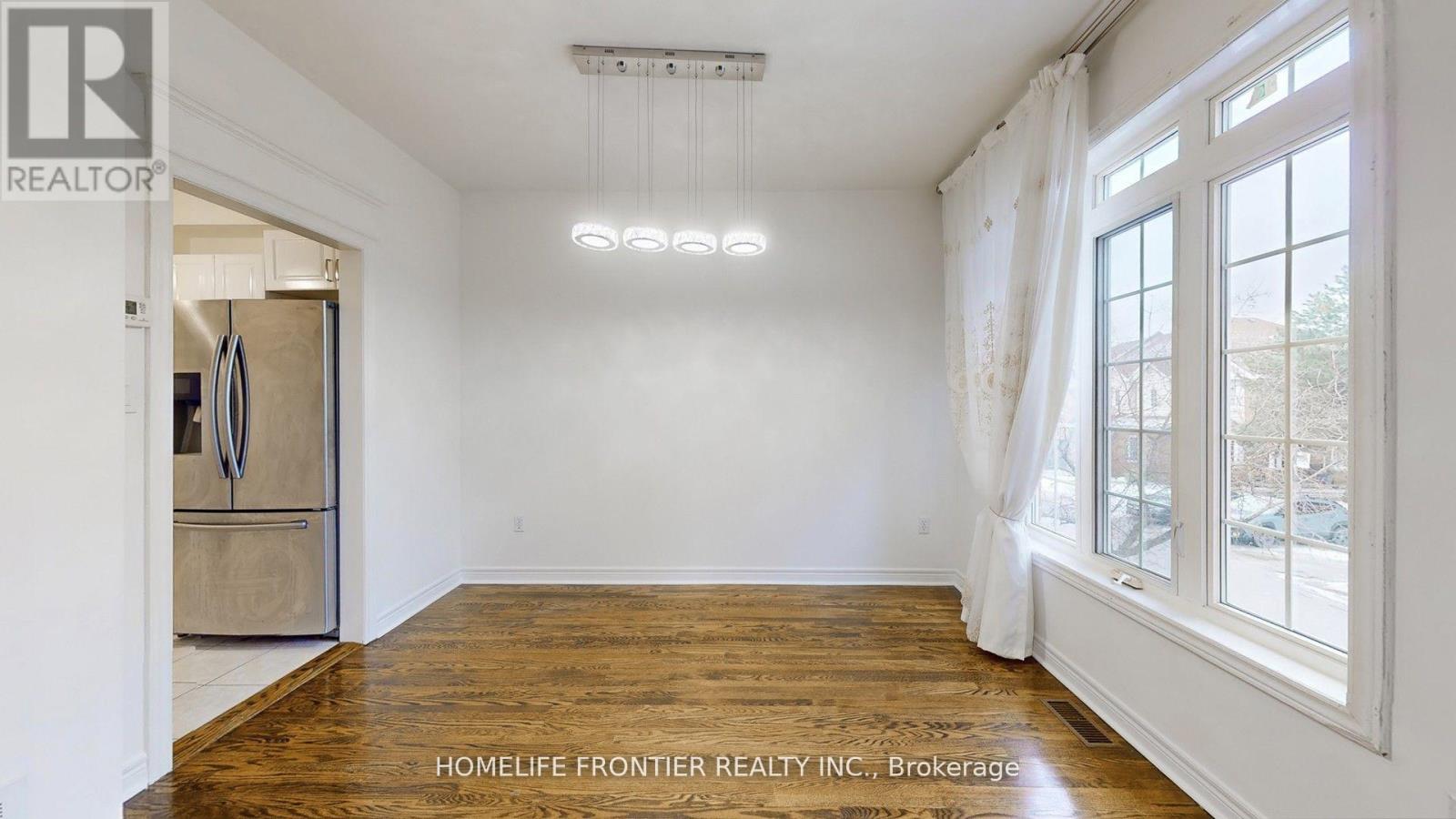 54 - 190 Harding Boulevard W, Richmond Hill (North Richvale), Ontario  L4C 0J9 - Photo 13 - N12848058