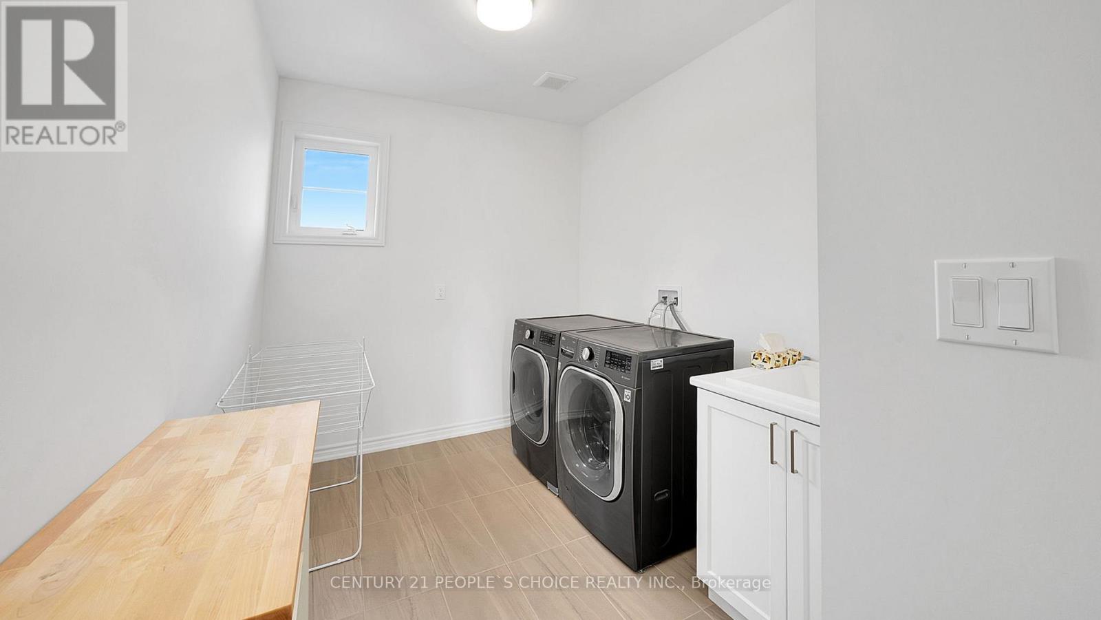 21 Wintergreen Lane, Adjala-Tosorontio (Colgan), Ontario  L0G 1W0 - Photo 33 - N12848076