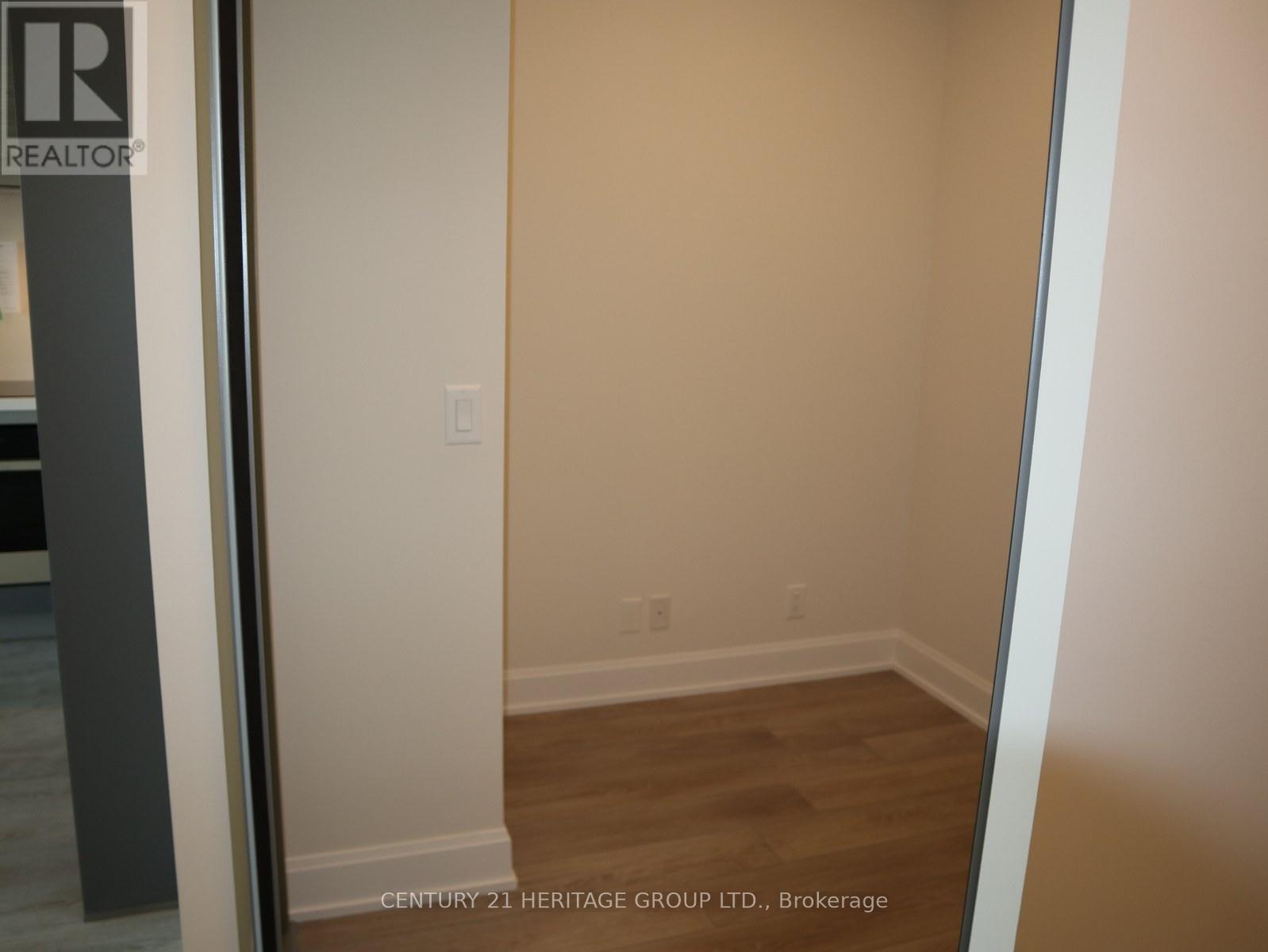 2105 - 38 Gandhi Lane, Markham, Ontario  L3T 0G9 - Photo 3 - N12848150