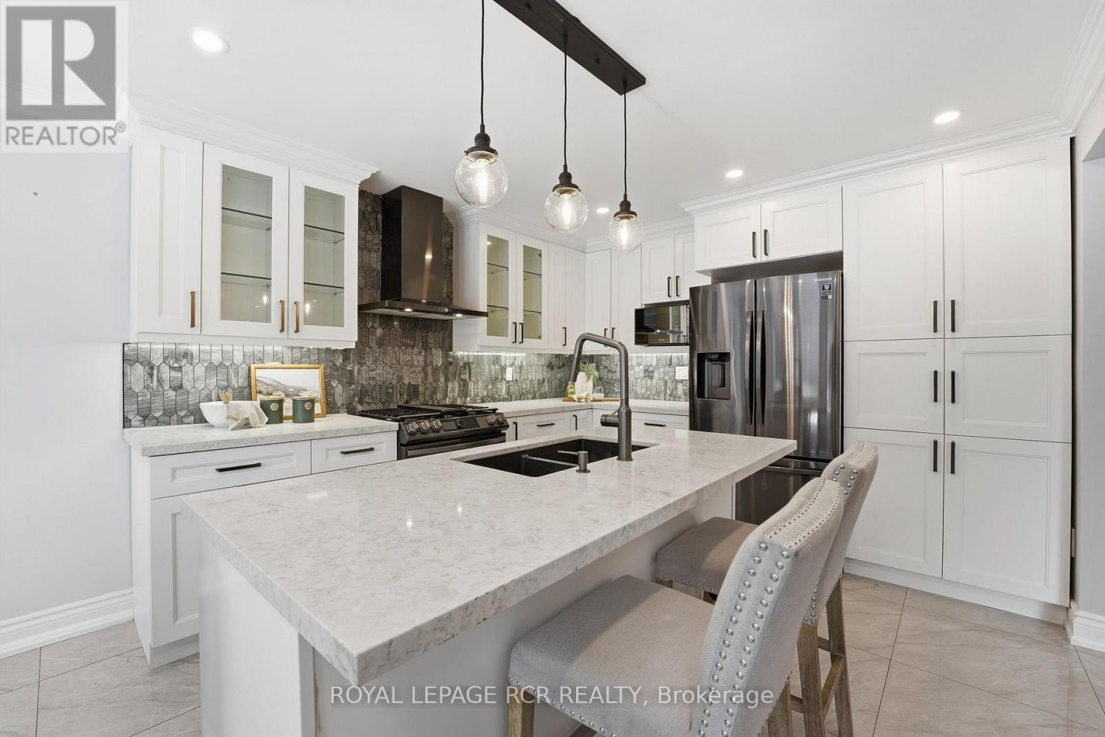 2 Meyer Circle, Markham, Ontario  L3P 4C2 - Photo 17 - N12848220