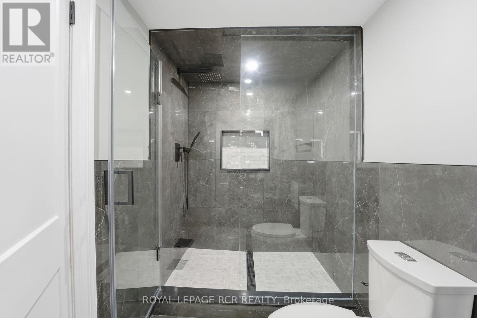 2 Meyer Circle, Markham, Ontario  L3P 4C2 - Photo 35 - N12848220