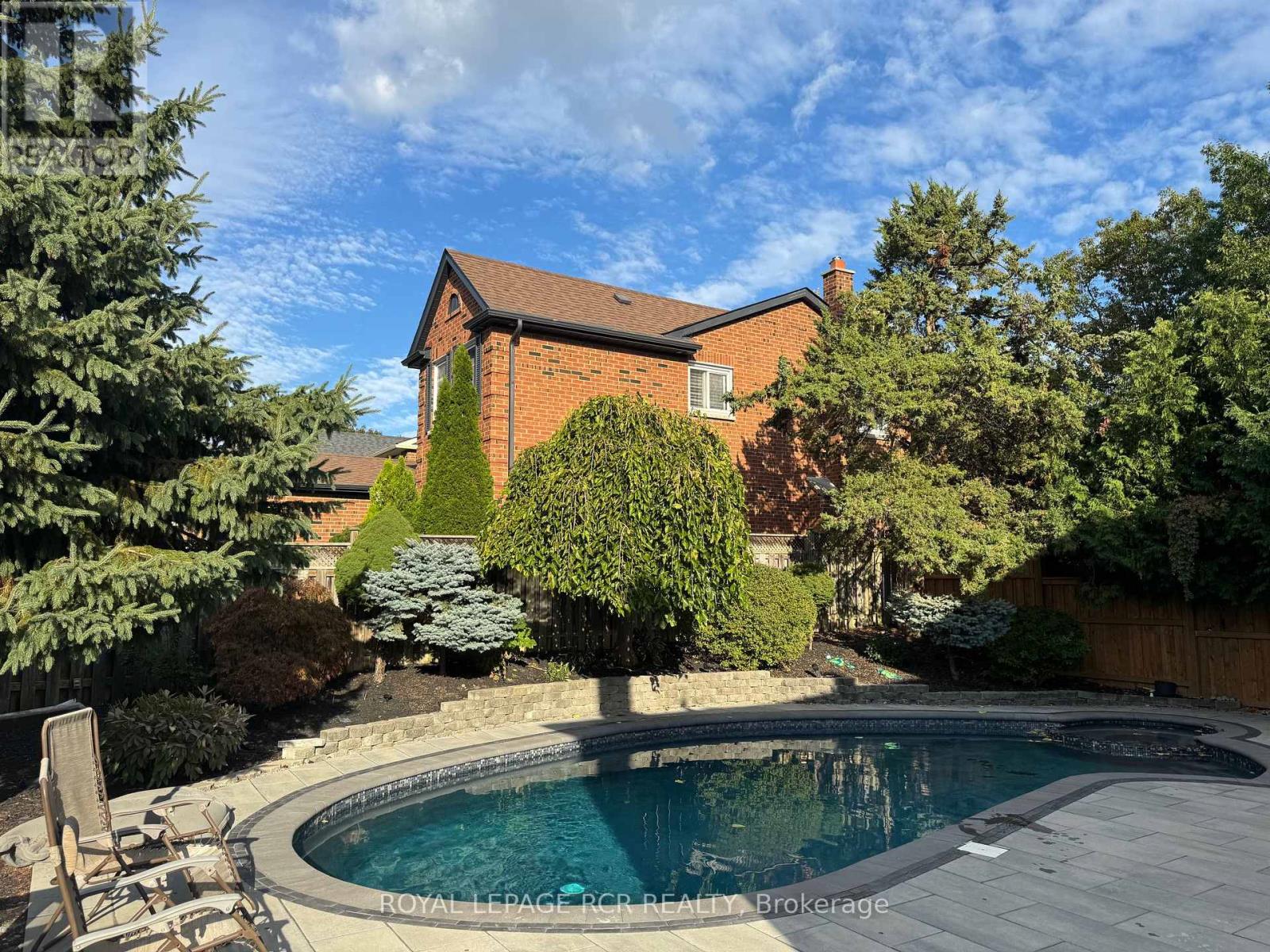 2 Meyer Circle, Markham, Ontario  L3P 4C2 - Photo 45 - N12848220