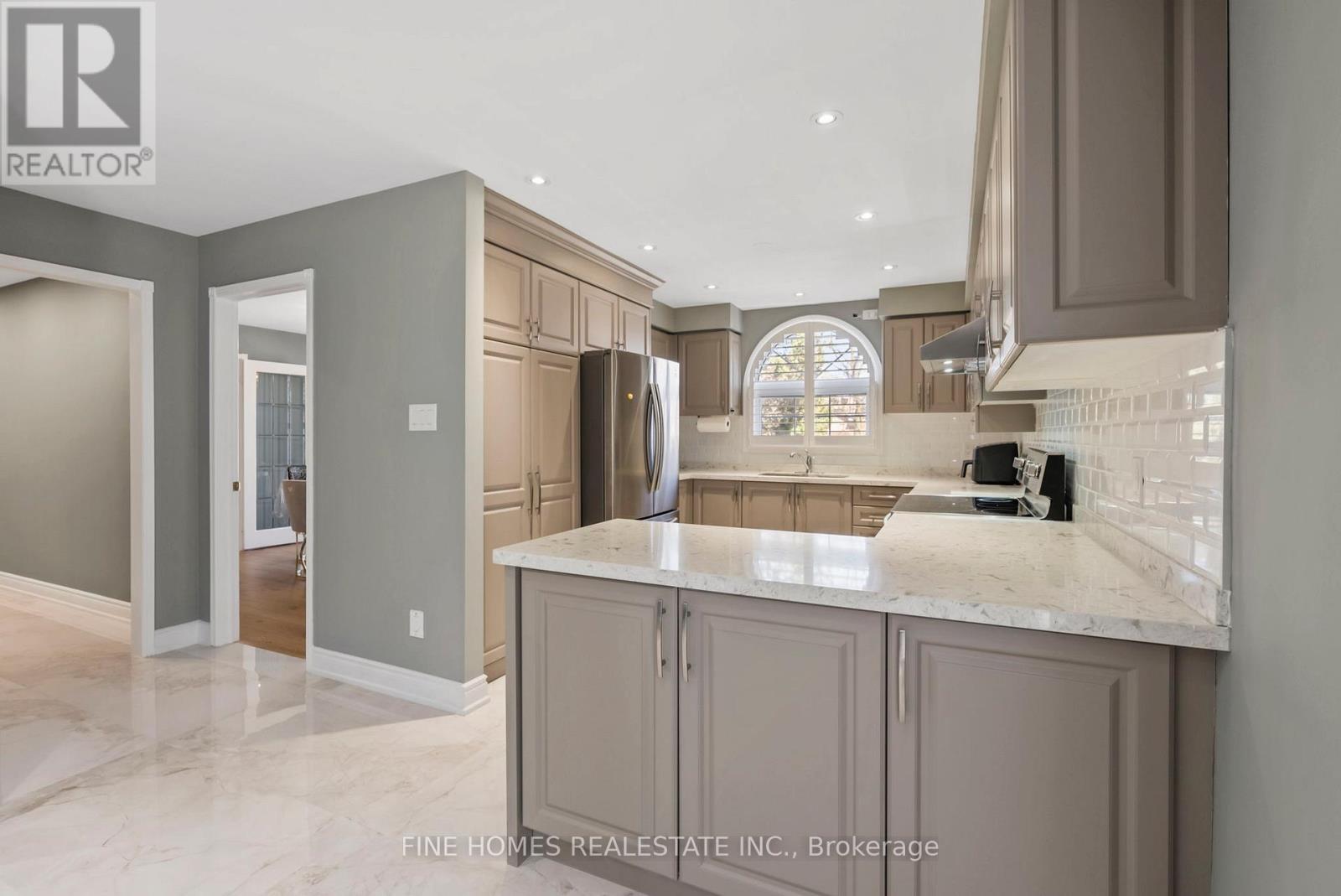 109 Angelina Avenue, Vaughan, Ontario  L4L 8N9 - Photo 7 - N12848266