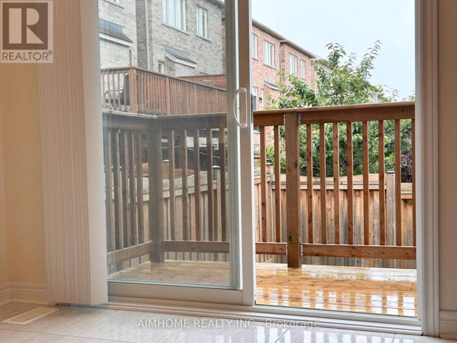 202 Harbord Street, Markham (Berczy), Ontario  L6C 0X3 - Photo 11 - N12848284