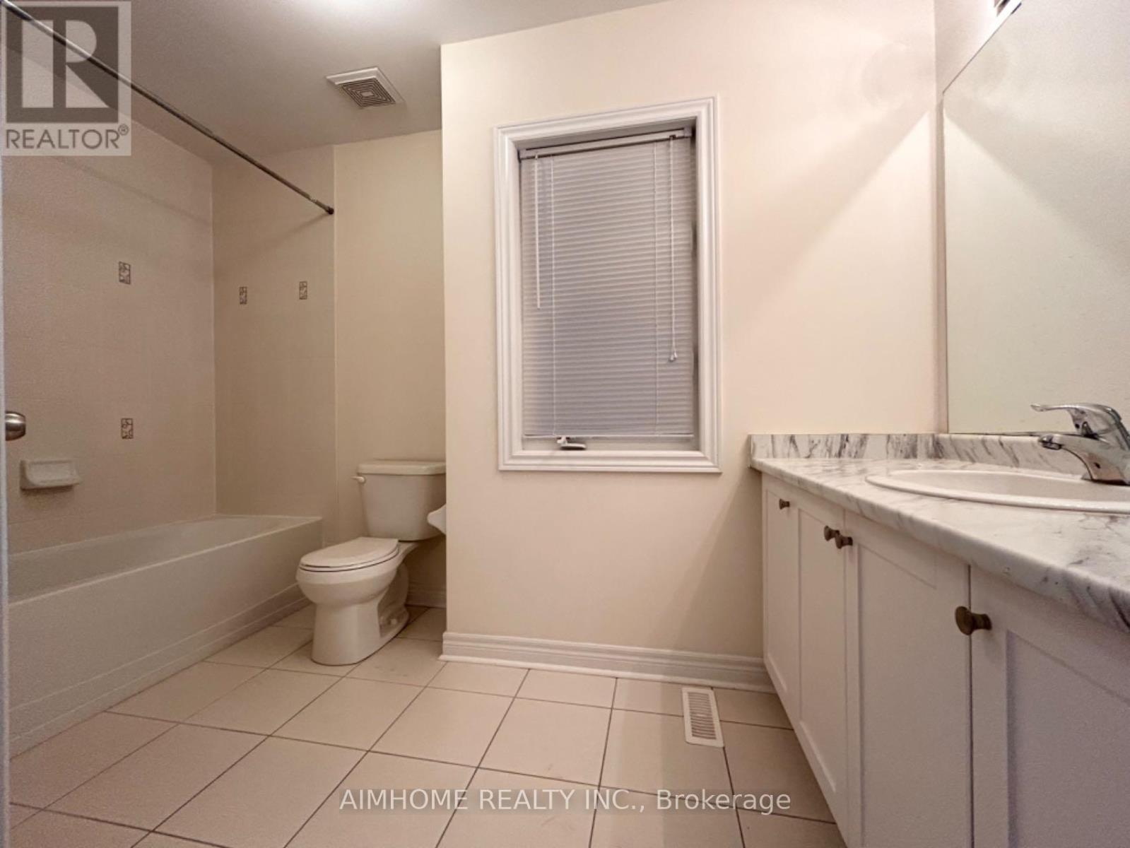 202 Harbord Street, Markham (Berczy), Ontario  L6C 0X3 - Photo 24 - N12848284