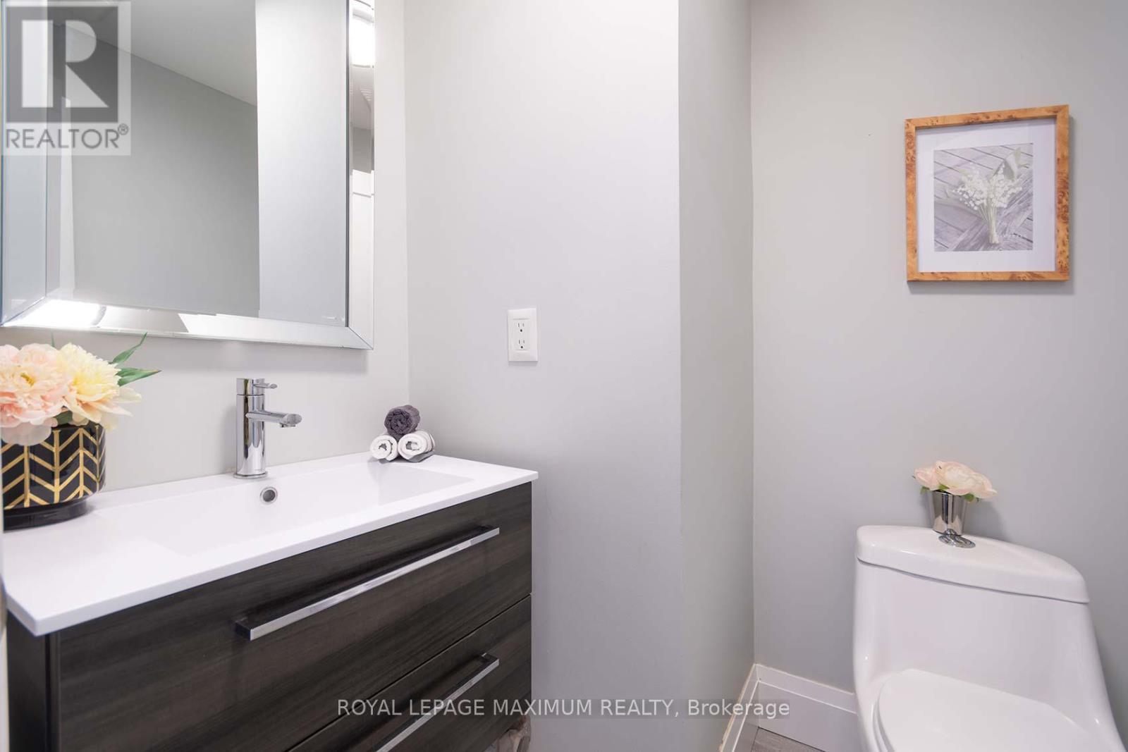 26 Marbella Road, Vaughan, Ontario  L4H 1M2 - Photo 18 - N12848334