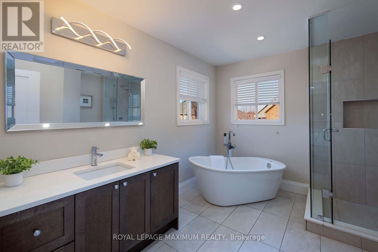 26 Marbella Road, Vaughan, Ontario  L4H 1M2 - Photo 24 - N12848334