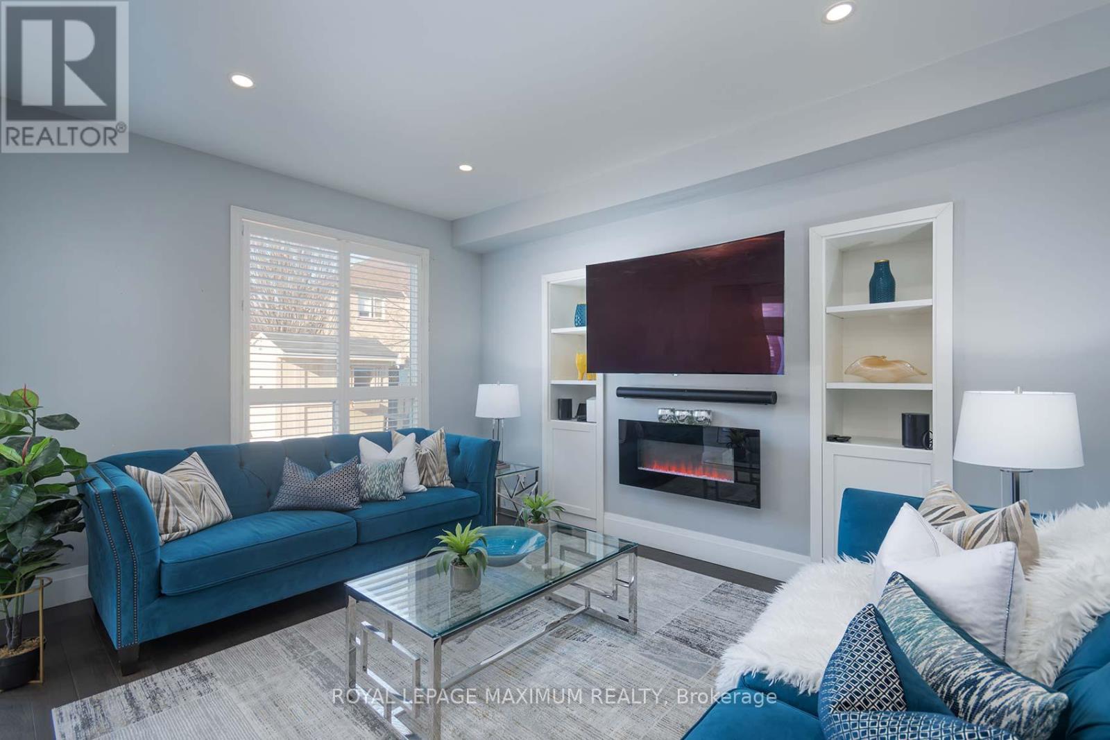 26 Marbella Road, Vaughan, Ontario  L4H 1M2 - Photo 5 - N12848334