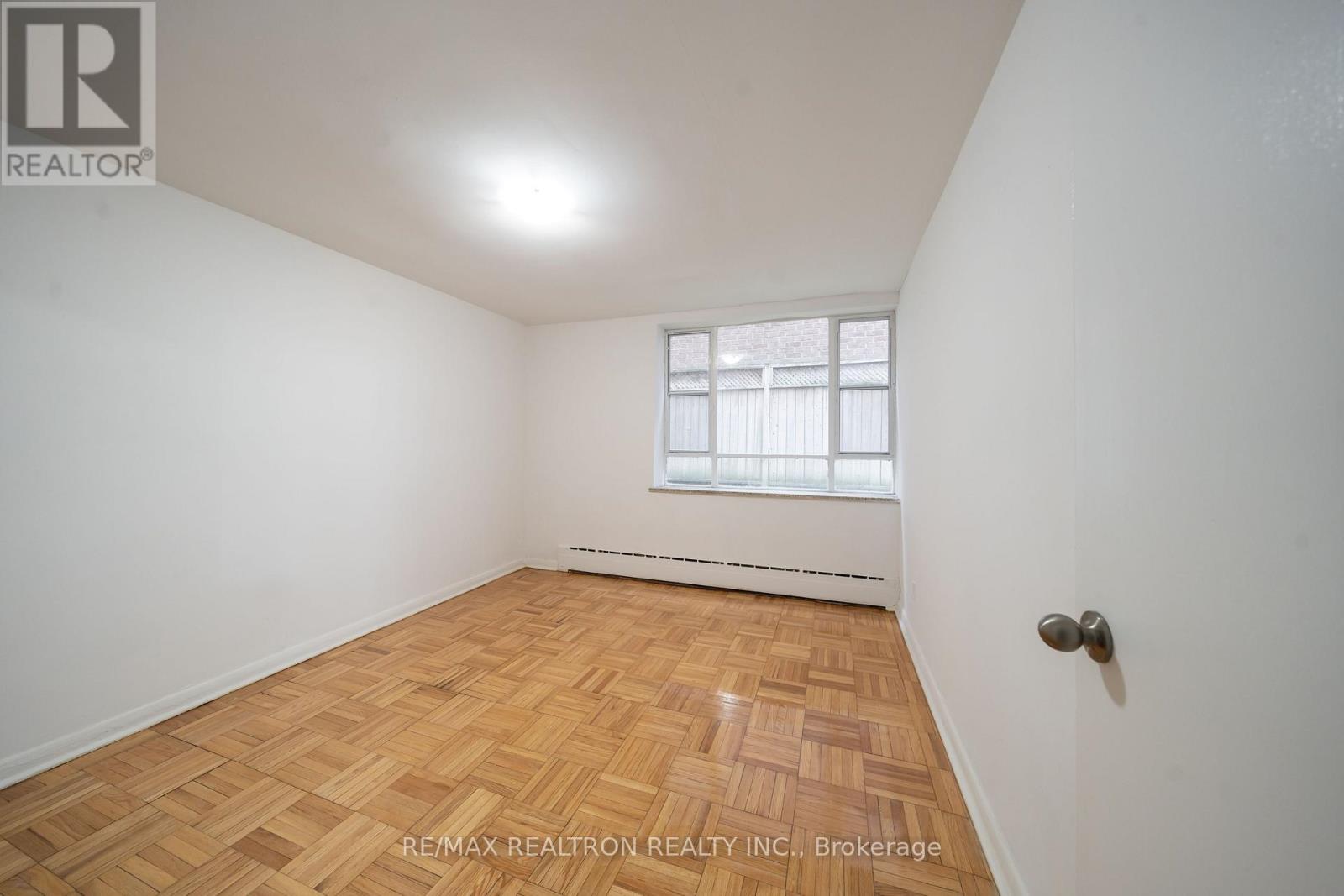 209 - 77 ERSKINE AVENUE, Toronto, Ontario