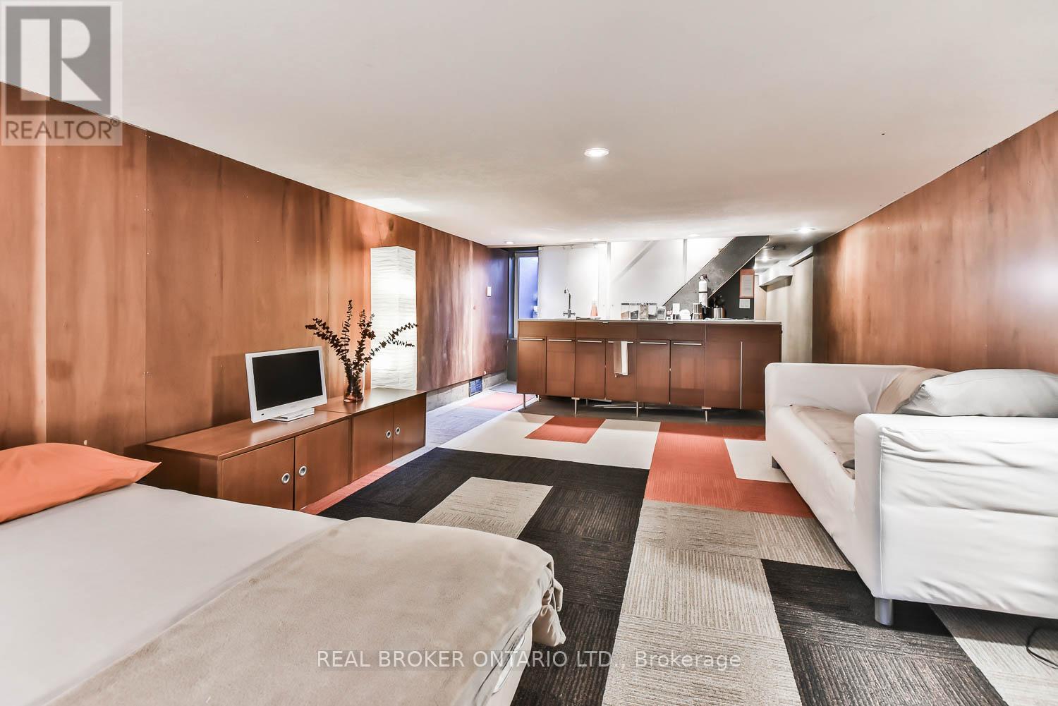 329 Manning Avenue, Toronto, Ontario  M6J 2K8 - Photo 14 - C12777730