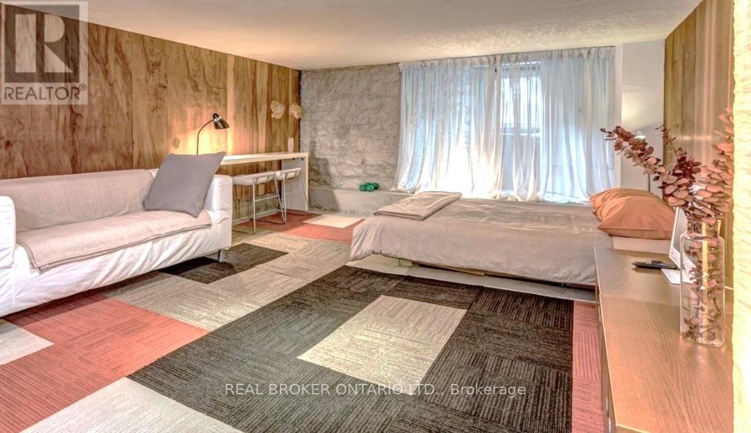 329 Manning Avenue, Toronto, Ontario  M6J 2K8 - Photo 15 - C12777730