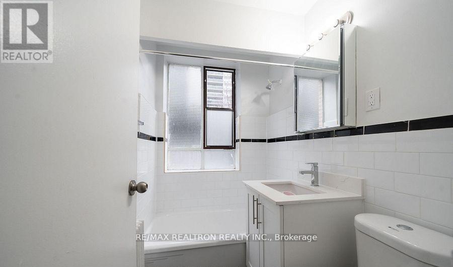 M7 - 77 Erskine Avenue, Toronto (Mount Pleasant West), Ontario  M4P 1Y5 - Photo 6 - C12795906