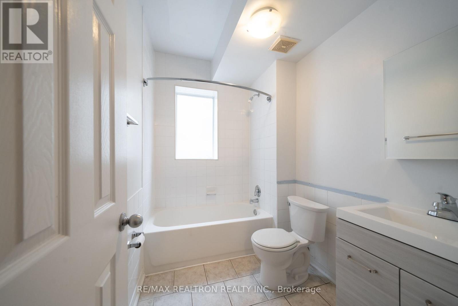 207 - 414 Jarvis Street E, Toronto, Ontario  M4Y 3C2 - Photo 8 - C12808000