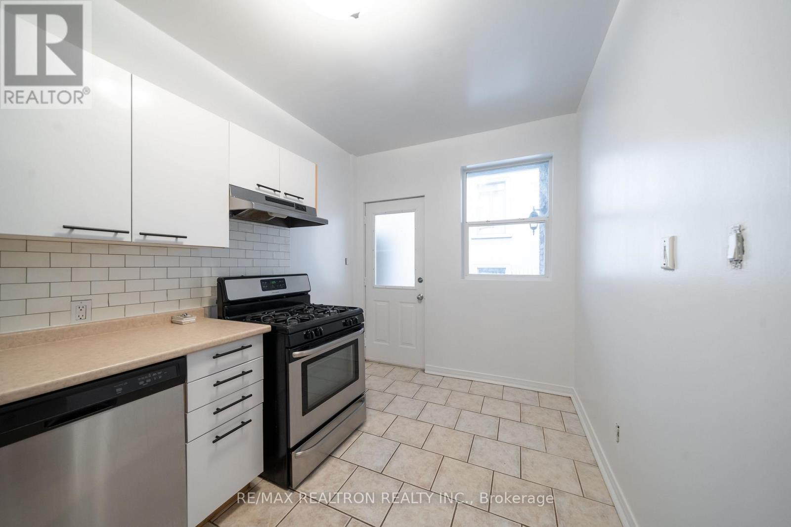 207 - 414 Jarvis Street E, Toronto, Ontario  M4Y 3C2 - Photo 6 - C12808000