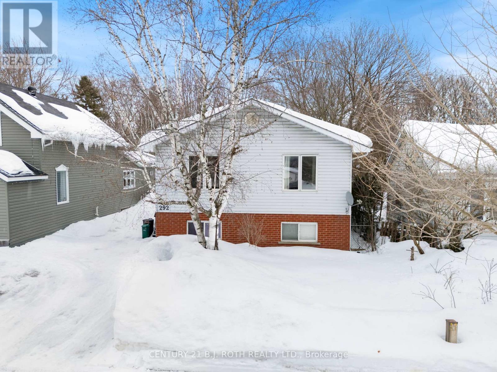 292 MILLARD STREET, Orillia, Ontario