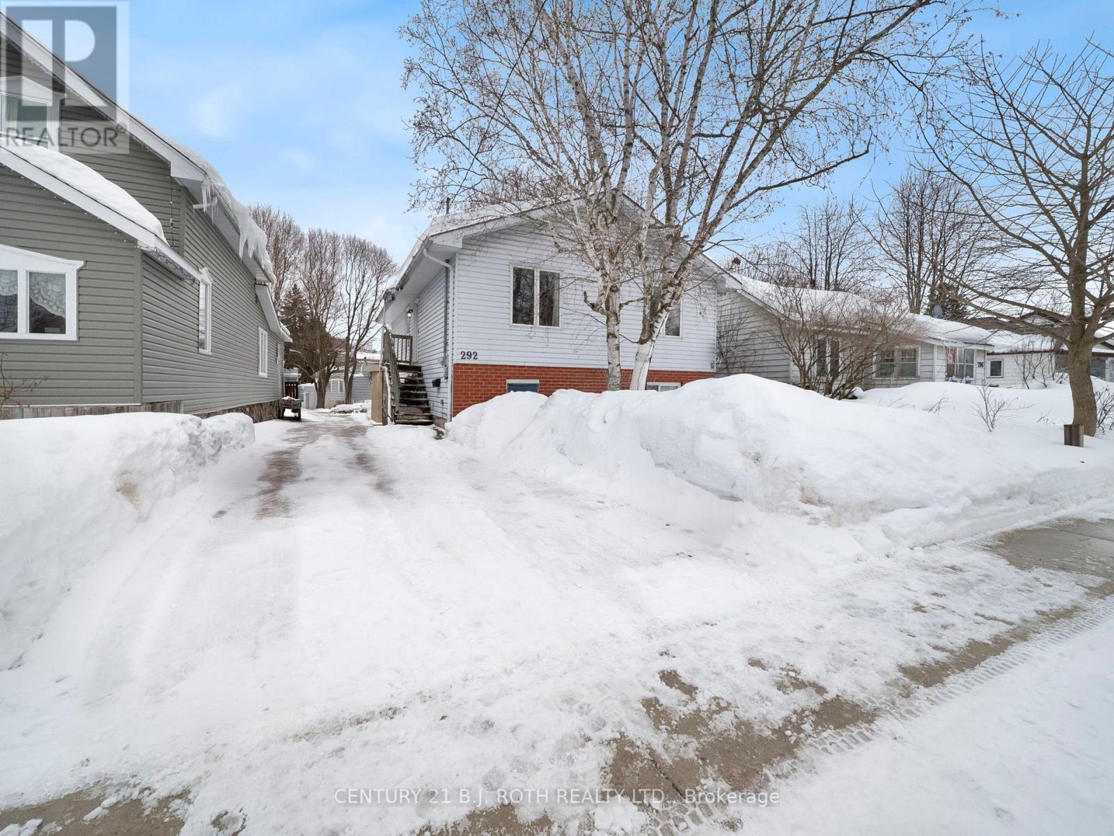 292 Millard Street, Orillia, Ontario  L3V 4H3 - Photo 10 - S12848148